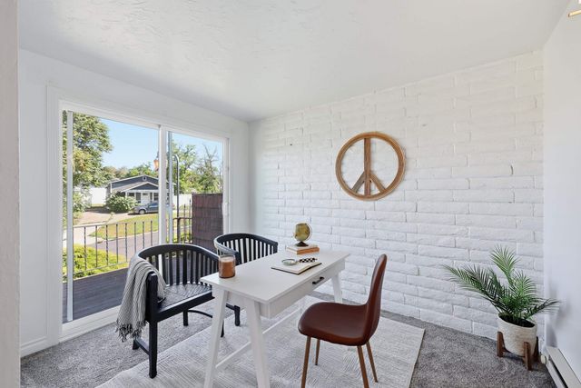 1716 N Pettet Dr, Spokane, WA 99205
