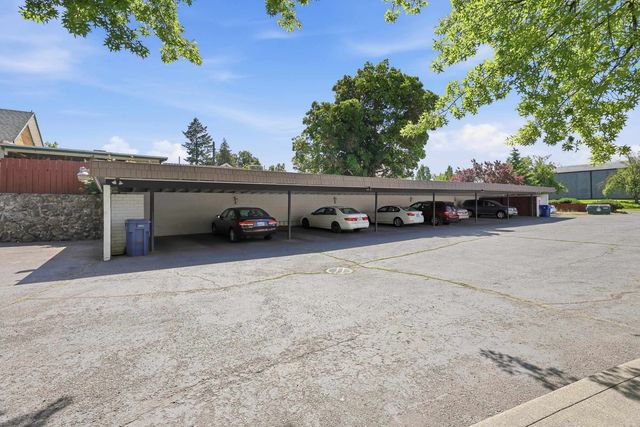 1716 N Pettet Dr, Spokane, WA 99205