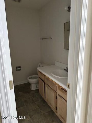 2928 West Hills Drive E, Greenville, NC 27834