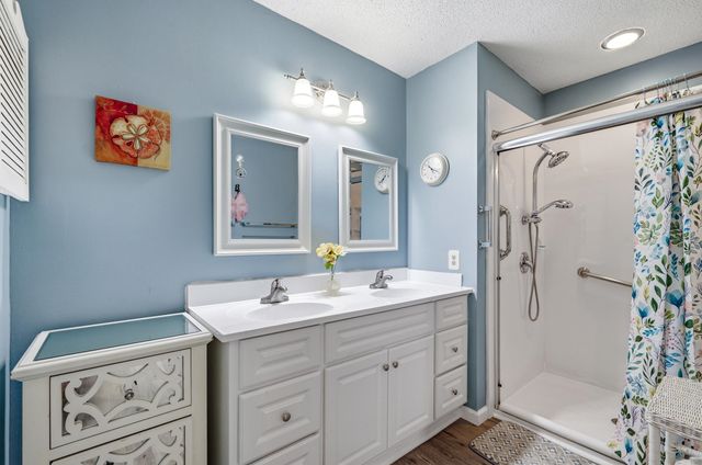 1113 Fox Sparrow Dr., Murrells Inlet, SC 29576