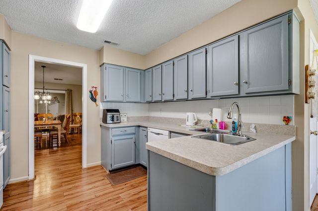 1113 Fox Sparrow Dr., Murrells Inlet, SC 29576
