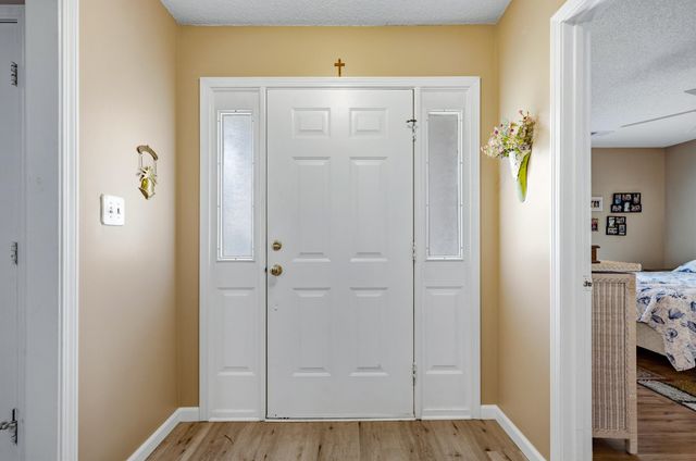 1113 Fox Sparrow Dr., Murrells Inlet, SC 29576