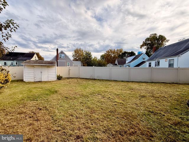17 BERGEN AVE, Bellmawr, NJ 08031