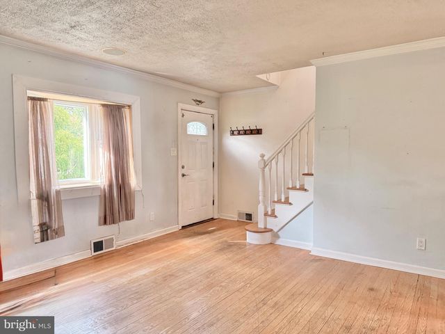 17 BERGEN AVE, Bellmawr, NJ 08031