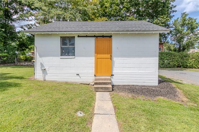5603 Main Street, Whitehall Twp, PA 18052