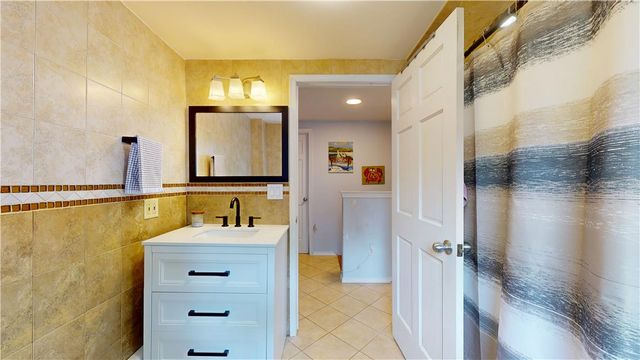 5603 Main Street, Whitehall Twp, PA 18052