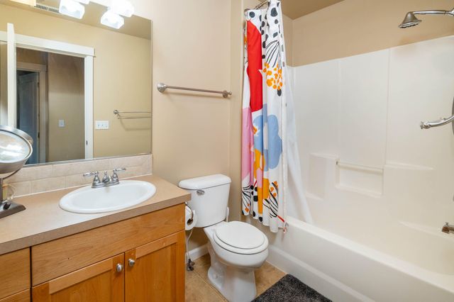 61209 Dayspring Drive, Bend, OR 97702