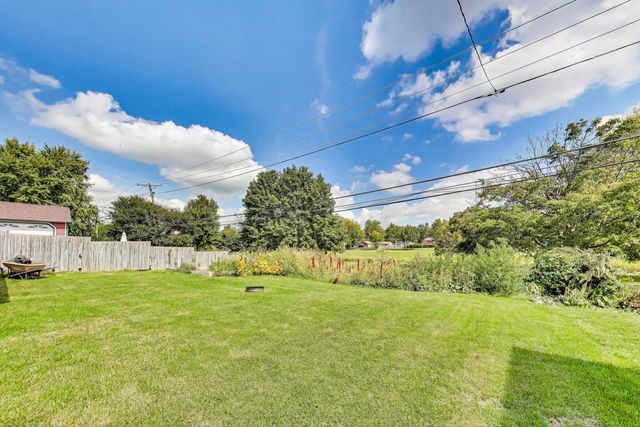 3600 Owl Drive, Rolling Meadows, IL 60008