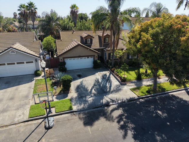 2226 Typhoon Ct, Turlock, CA 95380