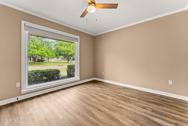 8196 Farmington Drive, Southaven, MS 38671