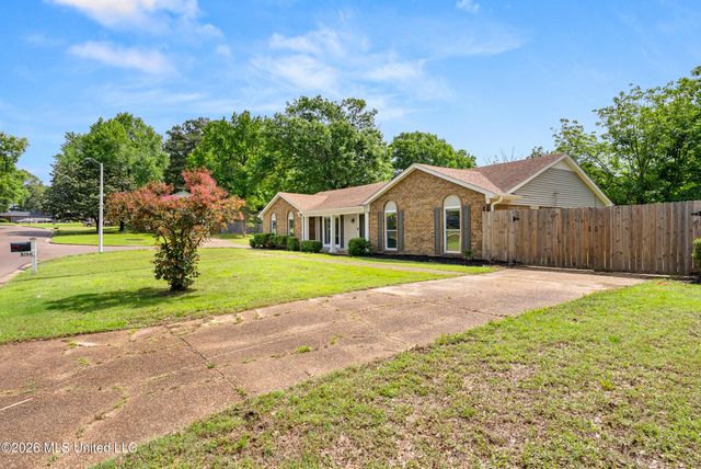 8196 Farmington Drive, Southaven, MS 38671