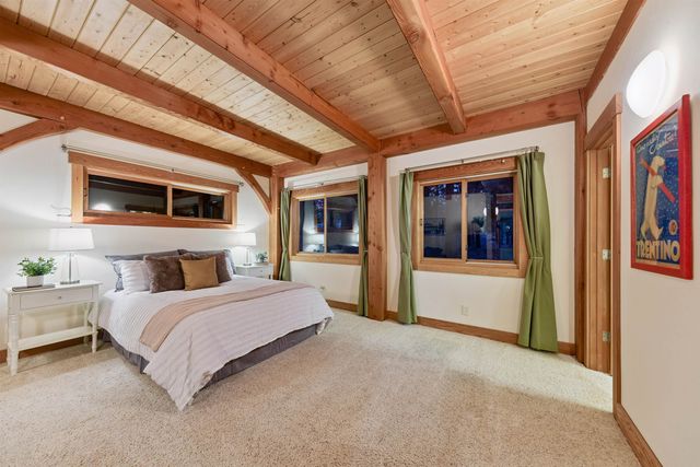 15075 Wolfgang Road, Truckee, CA 96161