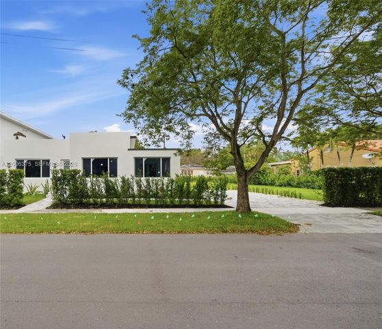 5735 SW 12th Street, West Miami, FL 33144