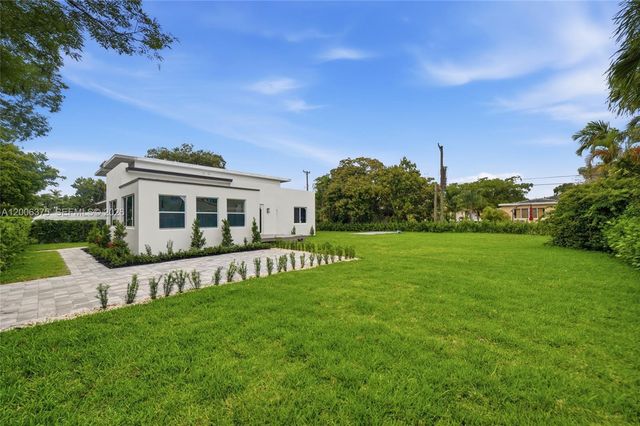 5735 SW 12th Street, West Miami, FL 33144