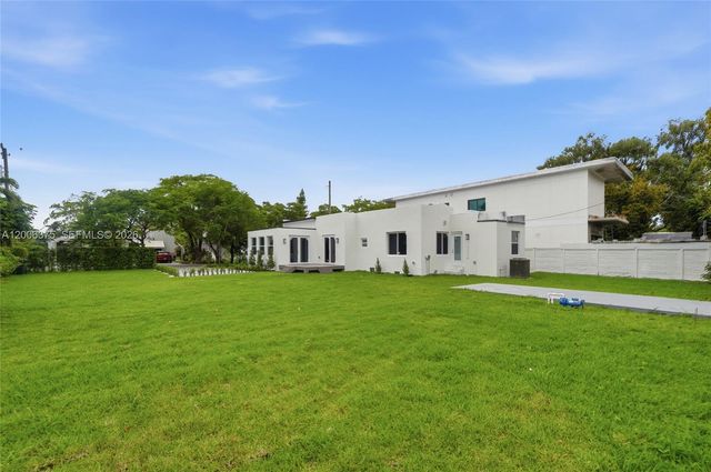 5735 SW 12th Street, West Miami, FL 33144