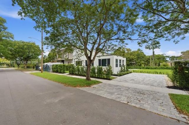 5735 SW 12th Street, West Miami, FL 33144