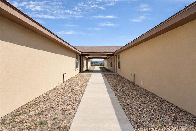 3102 Diamondhead Avenue, Mission, TX 78573