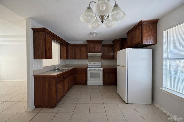 3102 Diamondhead Avenue, Mission, TX 78573