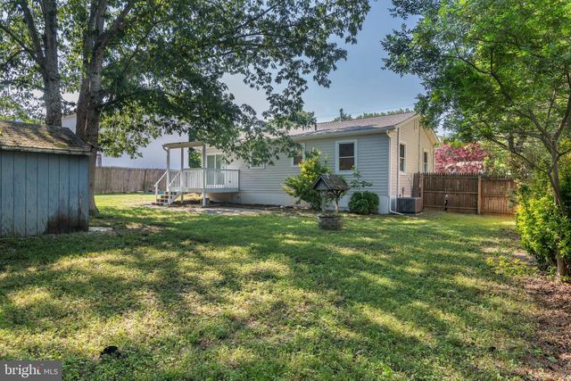 313 PRIVATEER RD, Manahawkin, NJ 08050