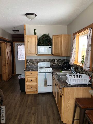 4016 Aiden Court, Island Park, ID 83429