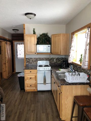 4016 Aiden Court, Island Park, ID 83429