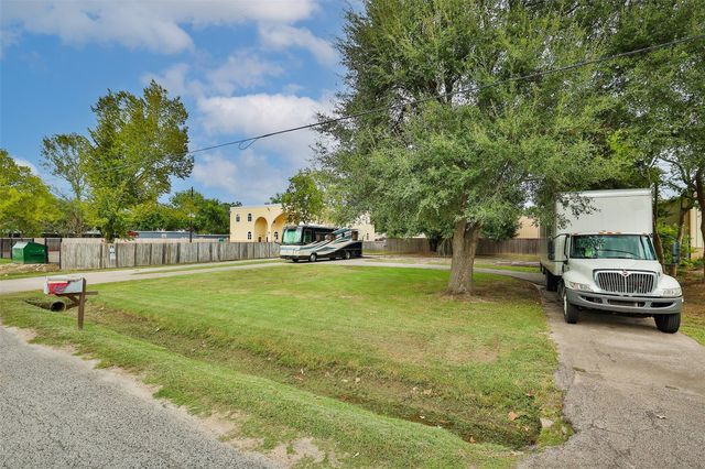 3422 Longhorn Drive, Houston, TX 77084