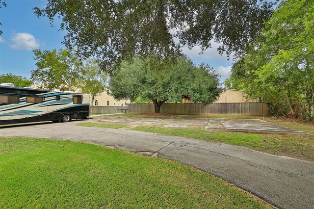3422 Longhorn Drive, Houston, TX 77084