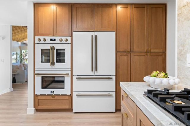 4242 Avenida Gregory, Spring Valley, CA 91977