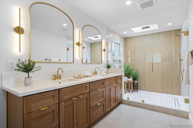 4242 Avenida Gregory, Spring Valley, CA 91977