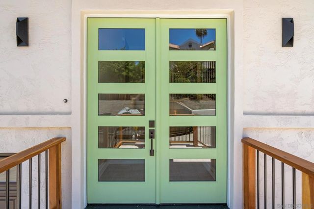 4242 Avenida Gregory, Spring Valley, CA 91977