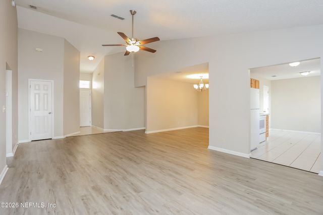 12635 ASHGLEN Drive N, Jacksonville, FL 32224