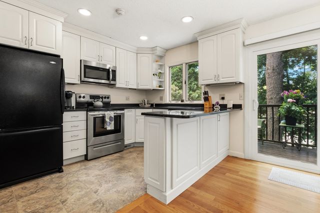 305 Salem St 312, Woburn, MA 01801