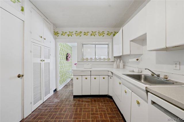 27 Winston Road, Buffalo, NY 14216