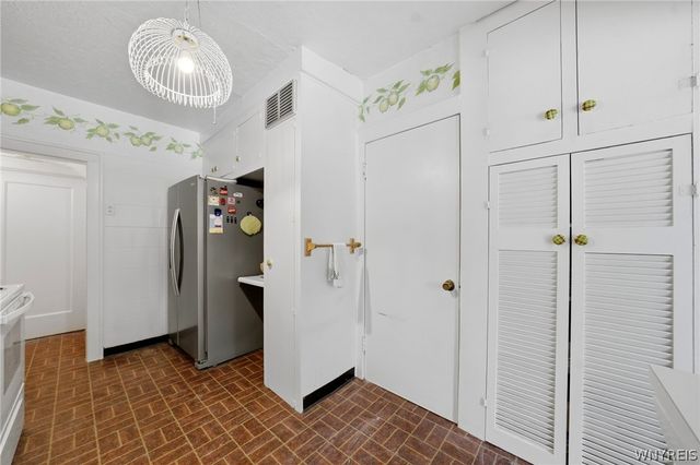 27 Winston Road, Buffalo, NY 14216