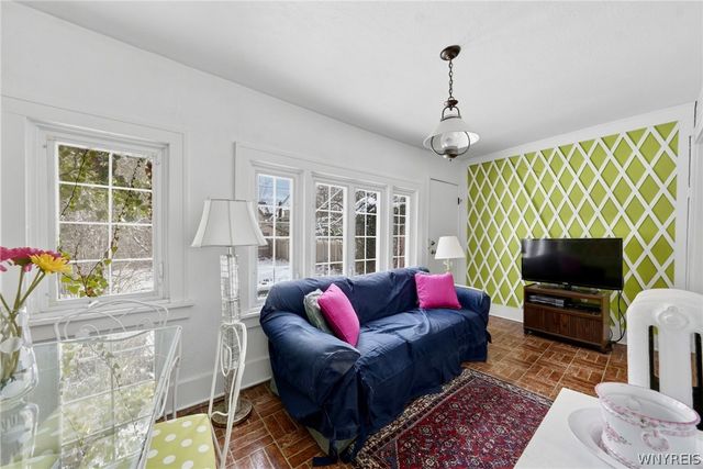 27 Winston Road, Buffalo, NY 14216