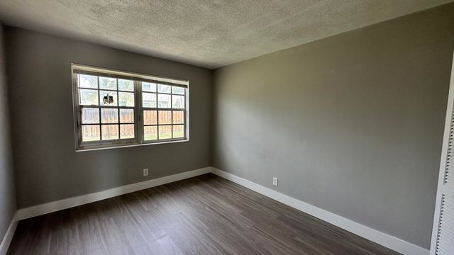 105 NE 6th Avenue, Boynton Beach, FL 33435