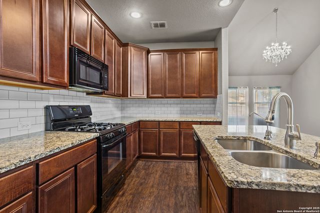 7211 Capricorn, Converse, TX 78109