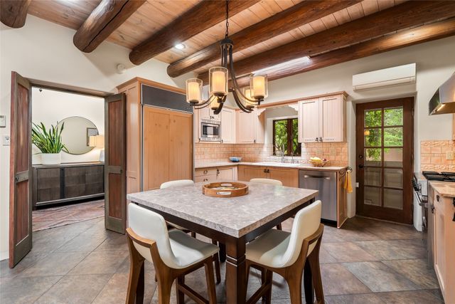 1826 Sun Mountain Drive, Santa Fe, NM 87505