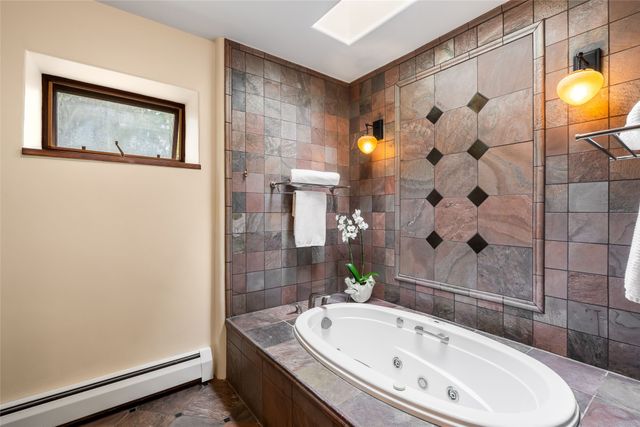 1826 Sun Mountain Drive, Santa Fe, NM 87505