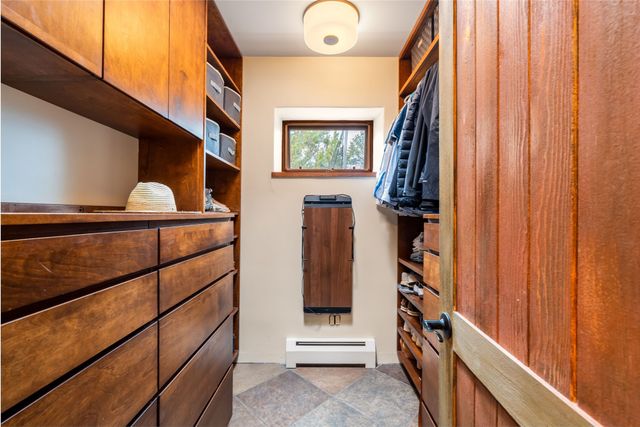1826 Sun Mountain Drive, Santa Fe, NM 87505