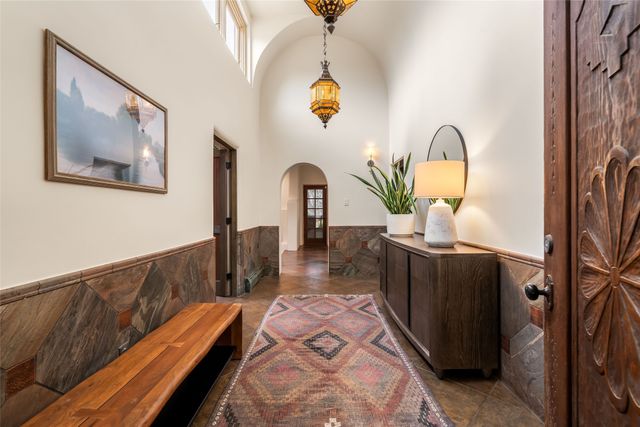 1826 Sun Mountain Drive, Santa Fe, NM 87505