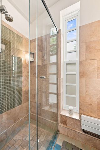 68 Gardner Rd, Nahant, MA 01908
