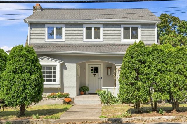 68 Gardner Rd, Nahant, MA 01908
