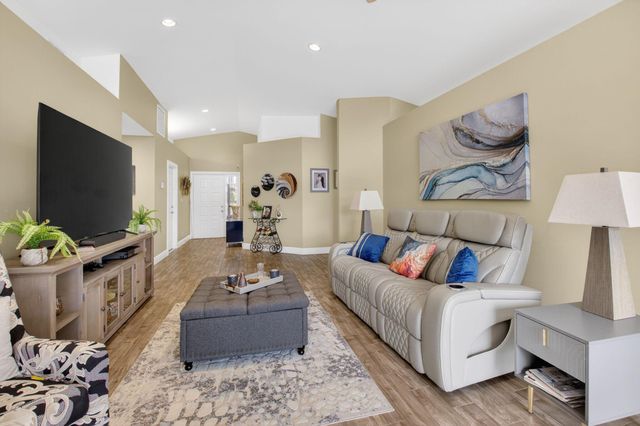 6031 Bay Isles Drive, Boynton Beach, FL 33437