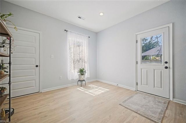 726 Mayfield AVE, Norfolk, VA 23518