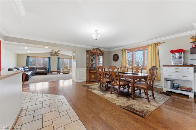 901 N Marion Avenue, Louisville, OH 44641