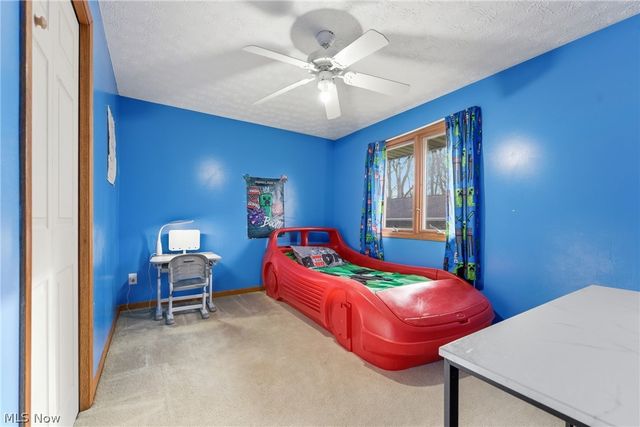 901 N Marion Avenue, Louisville, OH 44641