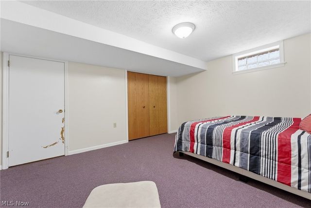 901 N Marion Avenue, Louisville, OH 44641