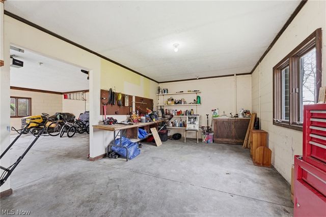 901 N Marion Avenue, Louisville, OH 44641