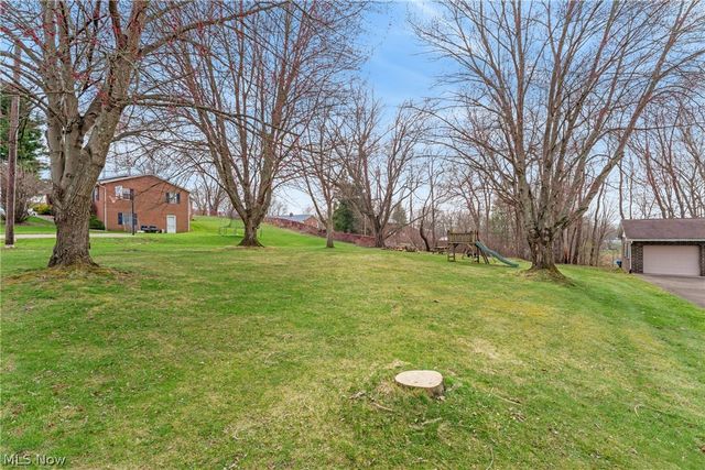 901 N Marion Avenue, Louisville, OH 44641